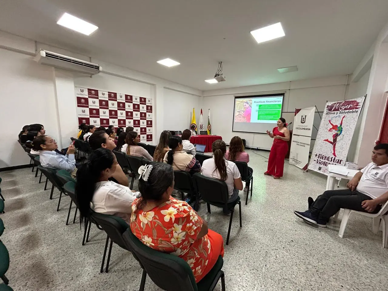 Imagen ilustrativa Alfabetización Mujeres Cafeteras